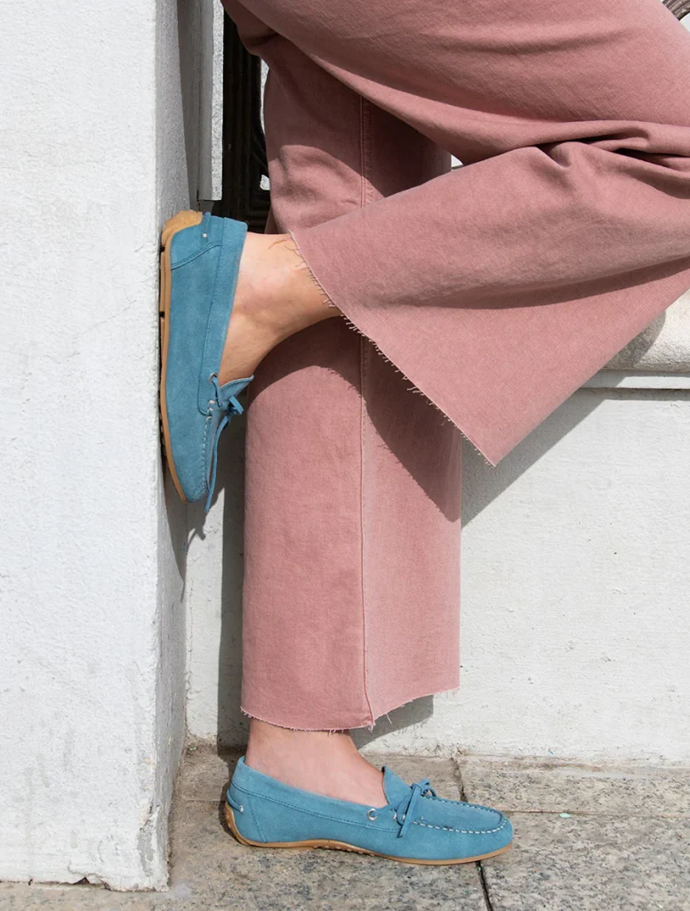 Mocasines con prendas oversize